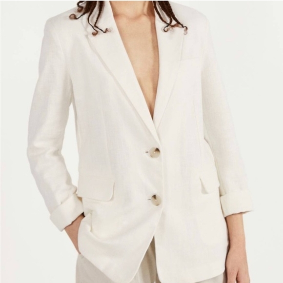Bershka Jackets & Blazers - Bershka Linen Blend Off-White
Blazer Size Large